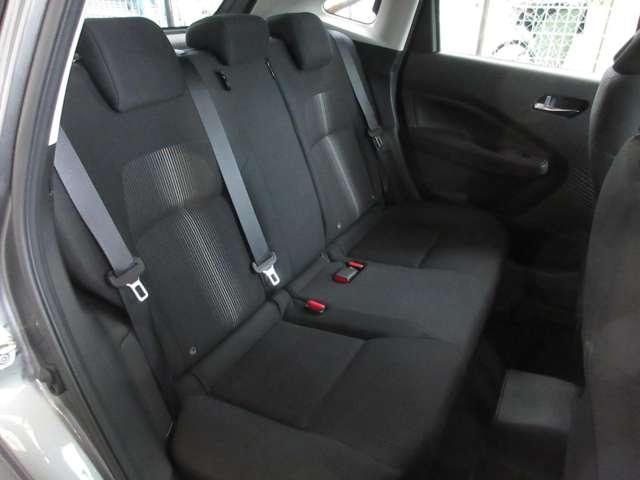 ノート Ｘ　プロパイロット　メーカーオプションナビＴＶ＆アラウンドビューモニター　地デジフルセグ　リアカメラ　衝突被害軽減ブレ－キ　前後センサー　全方位カメラ　横滑防止装置　ＥＴＣ付　インテリジェントキー（9枚目）