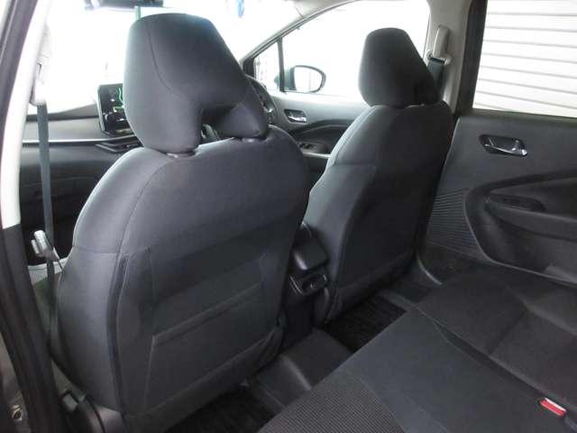 ノート Ｘ　プロパイロット　メーカーオプションナビＴＶ＆アラウンドビューモニター　地デジフルセグ　リアカメラ　衝突被害軽減ブレ－キ　前後センサー　全方位カメラ　横滑防止装置　ＥＴＣ付　インテリジェントキー（12枚目）