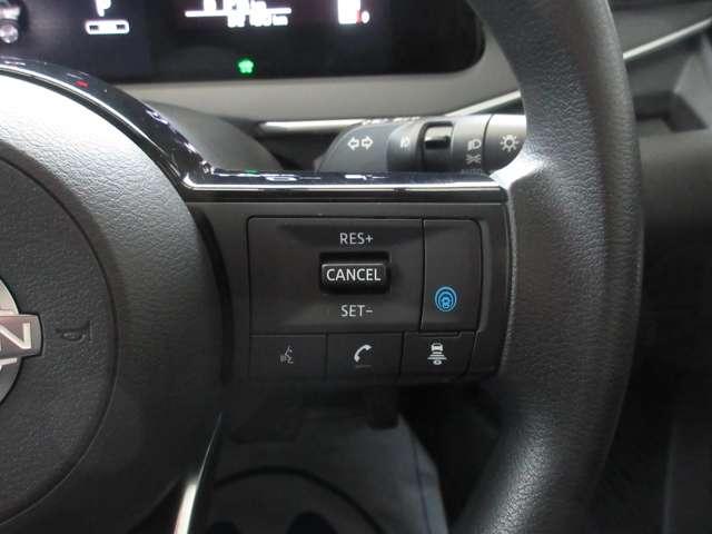 ノート Ｘ　プロパイロット　メーカーオプションナビＴＶ＆アラウンドビューモニター　地デジフルセグ　リアカメラ　衝突被害軽減ブレ－キ　前後センサー　全方位カメラ　横滑防止装置　ＥＴＣ付　インテリジェントキー（21枚目）