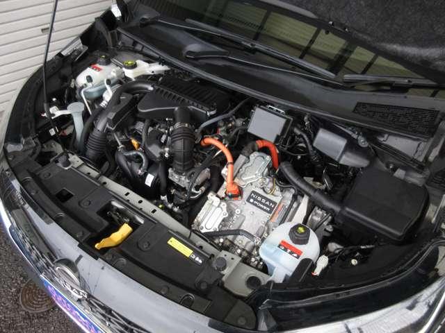 ノート Ｘ　プロパイロット　メーカーオプションナビＴＶ＆アラウンドビューモニター　地デジフルセグ　リアカメラ　衝突被害軽減ブレ－キ　前後センサー　全方位カメラ　横滑防止装置　ＥＴＣ付　インテリジェントキー（27枚目）