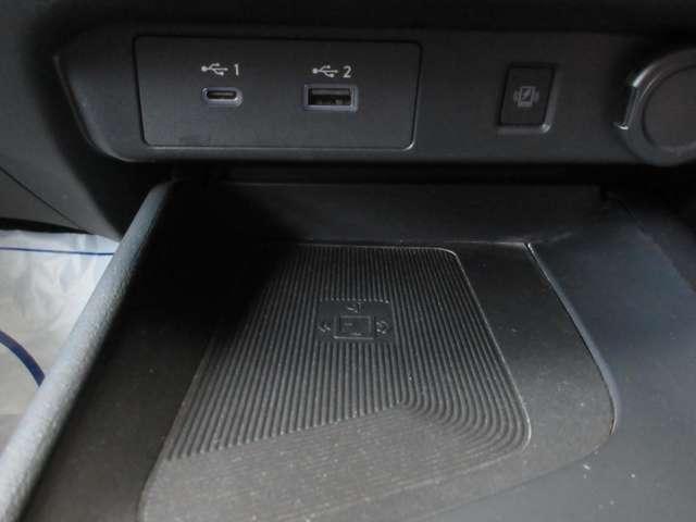 ノート Ｘ　プロパイロット　メーカーオプションナビＴＶ＆アラウンドビューモニター　地デジフルセグ　リアカメラ　衝突被害軽減ブレ－キ　前後センサー　全方位カメラ　横滑防止装置　ＥＴＣ付　インテリジェントキー（31枚目）