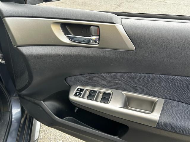 SUBARU EXIGA 2.0I-S