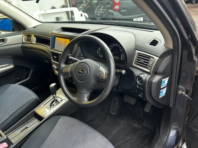 SUBARU EXIGA 2.0I-S