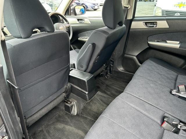 SUBARU EXIGA 2.0I-S