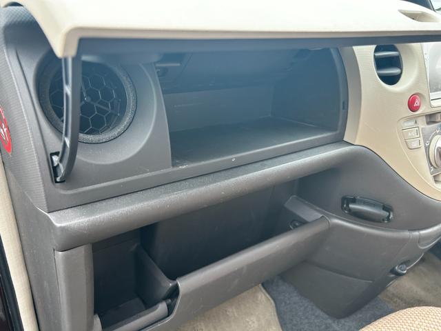 シエンタ Ｘ　走行距離４１６００キロ　Ｂｌｕｅｔｏｏｔｈ　ナビ　ＴＶ　ＥＴＣ　バックカメラ　１年間・走行距離無制限・保証付き（50枚目）