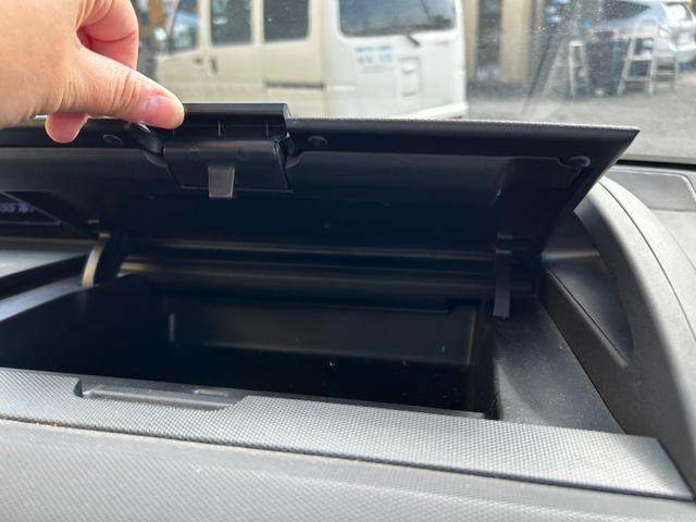 ステップワゴン スパーダS Z HDDナビパッケージ トップライトルーフ 両側パワースライドドア HDDナビ バックカメラ ETC 8人乗り 走行距離65600キロ(21枚目)