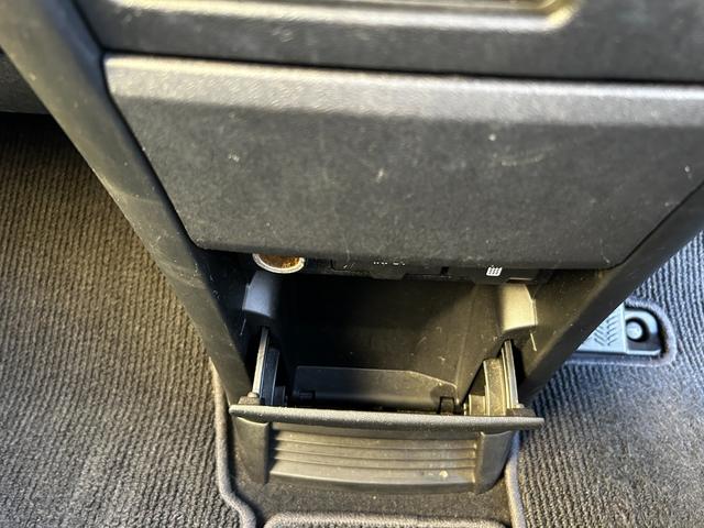 ステップワゴン スパーダS Z HDDナビパッケージ トップライトルーフ 両側パワースライドドア HDDナビ バックカメラ ETC 8人乗り 走行距離65600キロ(30枚目)