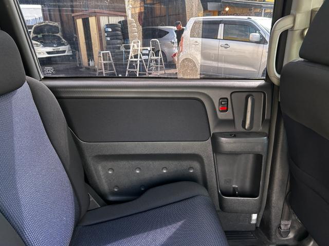 ステップワゴン スパーダS Z HDDナビパッケージ トップライトルーフ 両側パワースライドドア HDDナビ バックカメラ ETC 8人乗り 走行距離65600キロ(37枚目)