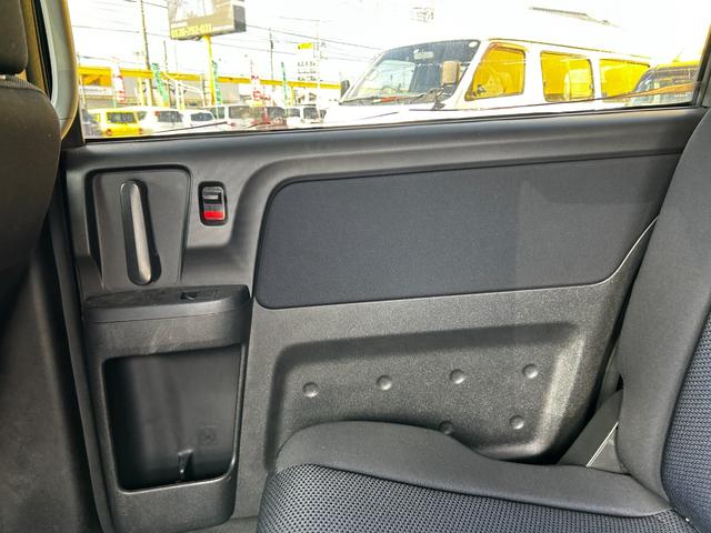 ステップワゴン スパーダS Z HDDナビパッケージ トップライトルーフ 両側パワースライドドア HDDナビ バックカメラ ETC 8人乗り 走行距離65600キロ(52枚目)