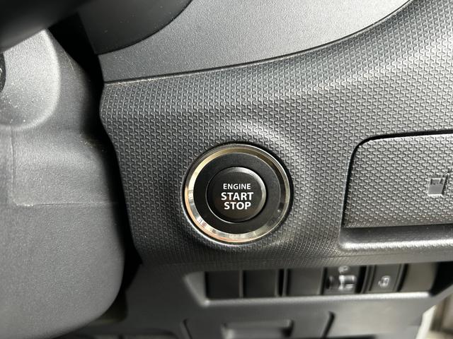 ソリオ Ｘ　走行距離３７３００キロ　フルエアロ　ナビ　ＴＶ　ＥＴＣ　バックカメラ　スマートキー　パワースライドドア　１年間・走行距離無制限・保証付き（17枚目）