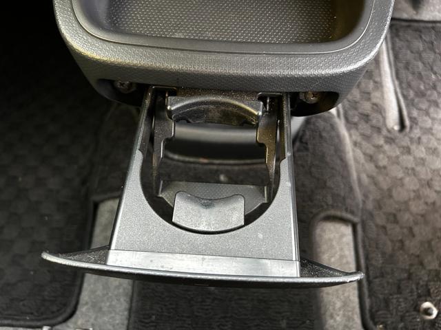 ソリオ Ｘ　走行距離３７３００キロ　フルエアロ　ナビ　ＴＶ　ＥＴＣ　バックカメラ　スマートキー　パワースライドドア　１年間・走行距離無制限・保証付き（26枚目）