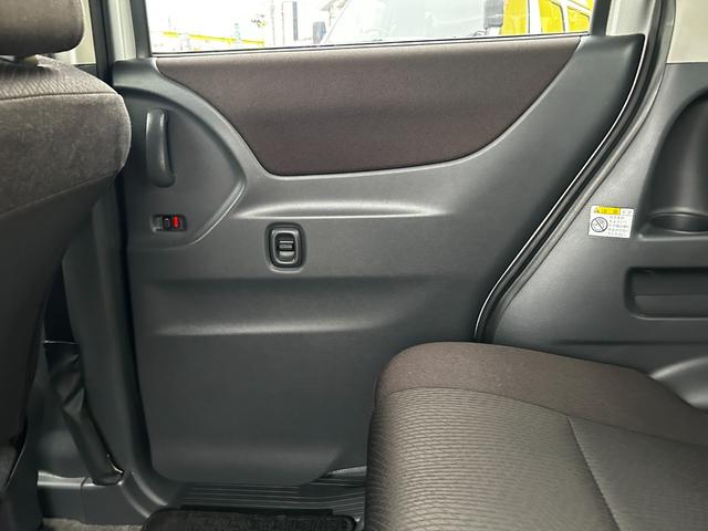 ソリオ Ｘ　走行距離３７３００キロ　フルエアロ　ナビ　ＴＶ　ＥＴＣ　バックカメラ　スマートキー　パワースライドドア　１年間・走行距離無制限・保証付き（40枚目）