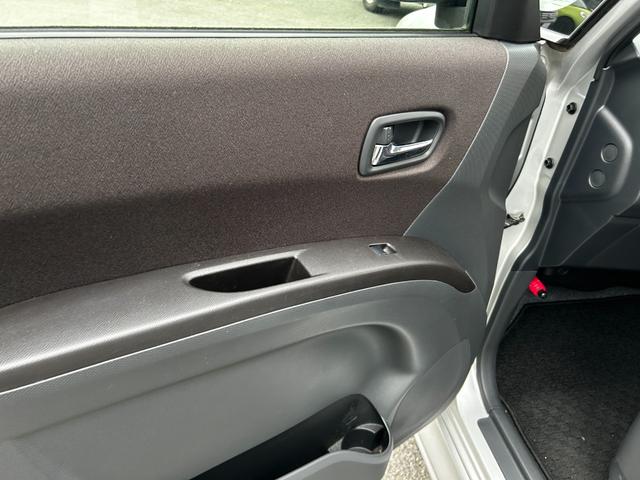 ソリオ Ｘ　走行距離３７３００キロ　フルエアロ　ナビ　ＴＶ　ＥＴＣ　バックカメラ　スマートキー　パワースライドドア　１年間・走行距離無制限・保証付き（43枚目）