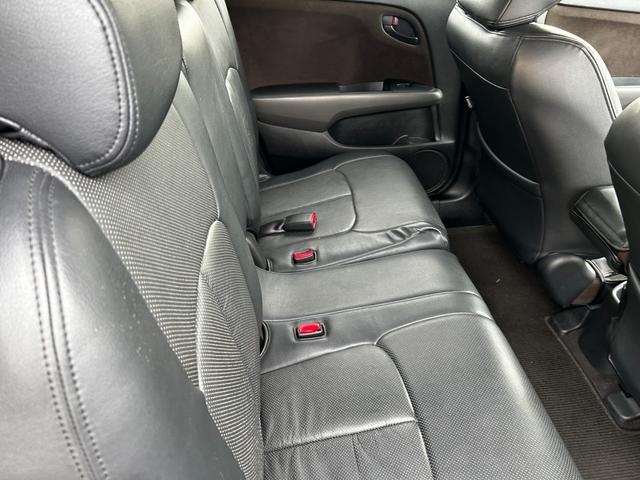 ストリーム X 走行距離28100キロ シートカバー ナビ TV ETC キーレス 7人乗り(28枚目)