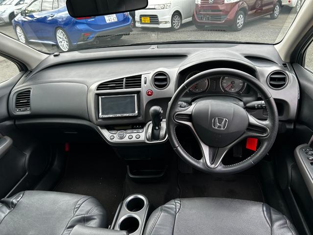 ストリーム X 走行距離28100キロ シートカバー ナビ TV ETC キーレス 7人乗り(29枚目)