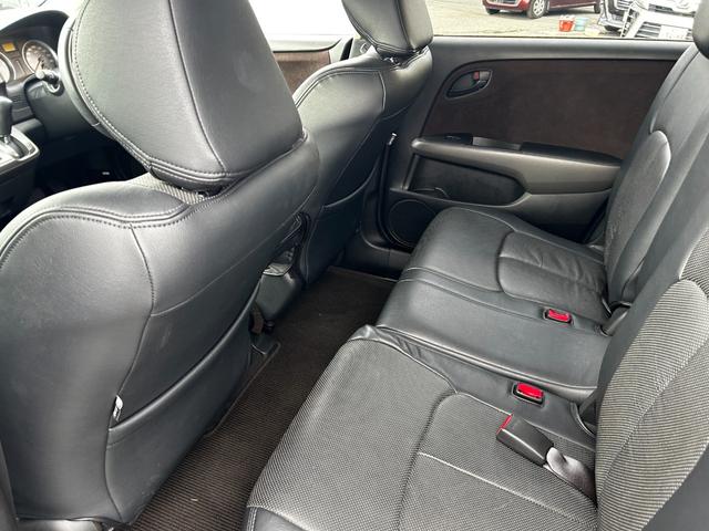 ストリーム X 走行距離28100キロ シートカバー ナビ TV ETC キーレス 7人乗り(40枚目)