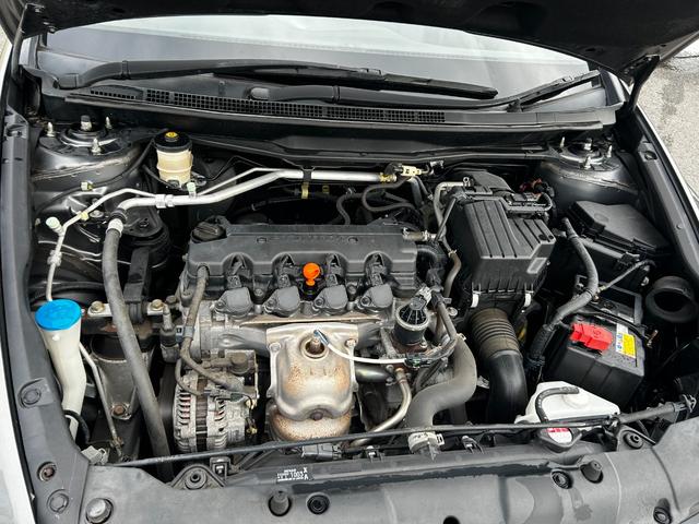 ストリーム X 走行距離28100キロ シートカバー ナビ TV ETC キーレス 7人乗り(47枚目)