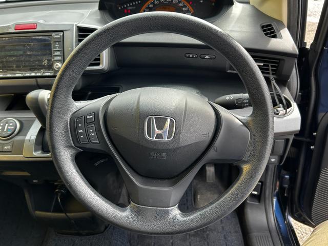 フリード Gi エアロ フルエアロ 両側パワースライドドア ナビ TV ETC バックカメラ 前後ドライブレコーダー ウィンカーミラー 7人乗り 走行距離58400キロ(21枚目)