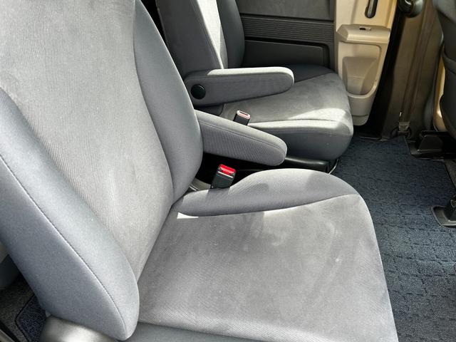 フリード Gi エアロ フルエアロ 両側パワースライドドア ナビ TV ETC バックカメラ 前後ドライブレコーダー ウィンカーミラー 7人乗り 走行距離58400キロ(29枚目)