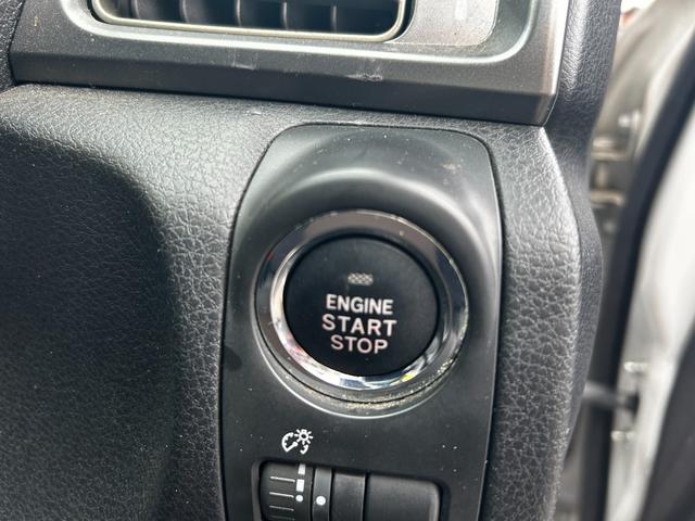 XV 1.5i 1.5i(5名) ナビ フルセグTV ETC Bluetooth バックカメラ フルエアロ スマートキー キャリア 記録簿 走行距離69600キロ(19枚目)