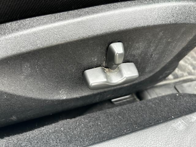 XV 1.5i 1.5i(5名) ナビ フルセグTV ETC Bluetooth バックカメラ フルエアロ スマートキー キャリア 記録簿 走行距離69600キロ(21枚目)