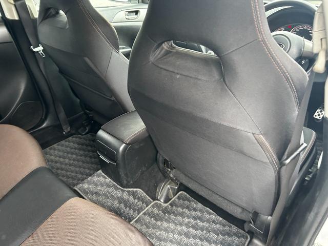 XV 1.5i 1.5i(5名) ナビ フルセグTV ETC Bluetooth バックカメラ フルエアロ スマートキー キャリア 記録簿 走行距離69600キロ(33枚目)