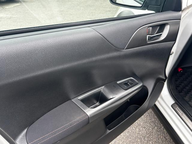 XV 1.5i 1.5i(5名) ナビ フルセグTV ETC Bluetooth バックカメラ フルエアロ スマートキー キャリア 記録簿 走行距離69600キロ(45枚目)