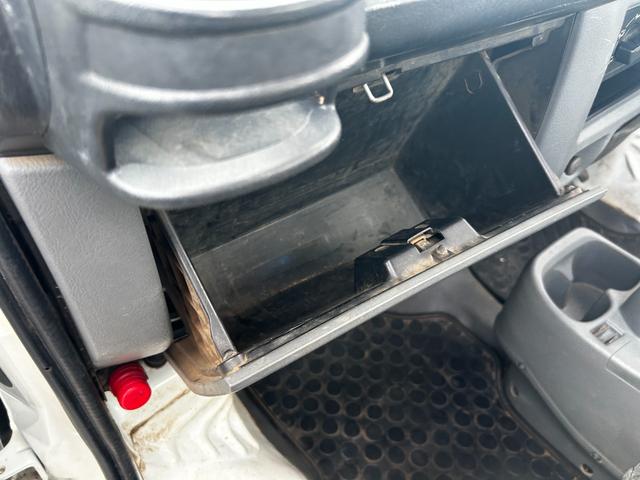 クリッパートラック DX 4WD 5速マニュアル エアコン パワステ 走行距離49400キロ 1年間・走行距離無制限・保証付き(39枚目)