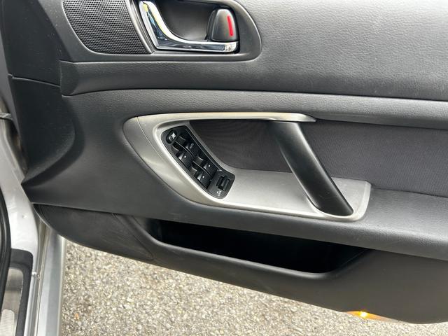 レガシィツーリングワゴン 2.0i スマートセレクション HDDナビ ETC ドライブレコーダー 4WD 走行距離76000キロ(14枚目)