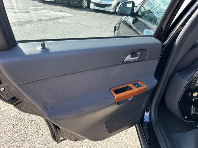 Ｖ５０ ２．０ｅアクティブ　ナビ　ＥＴＣ　バックカメラ　キーレス　走行距離４０８００キロ（42枚目）