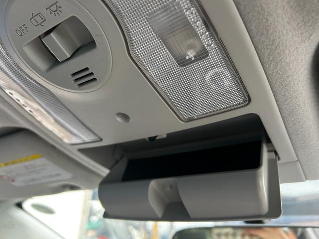 プリウス S HDDナビ ETC バックカメラ スマートキー 走行距離68000キロ(30枚目)