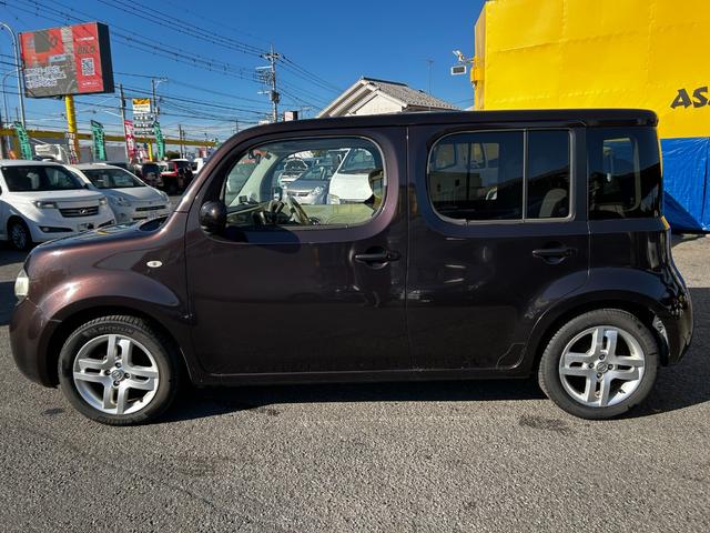 キューブ １５Ｇ　ガラスルーフ　スマートキー　Ｂｌｕｅｔｏｏｔｈ　ＨＤＤナビ　フルセグＴＶ　バックカメラ　ＥＴＣ　走行距離５５５００キロ（10枚目）