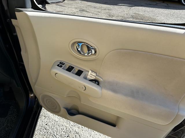 キューブ １５Ｇ　ガラスルーフ　スマートキー　Ｂｌｕｅｔｏｏｔｈ　ＨＤＤナビ　フルセグＴＶ　バックカメラ　ＥＴＣ　走行距離５５５００キロ（14枚目）