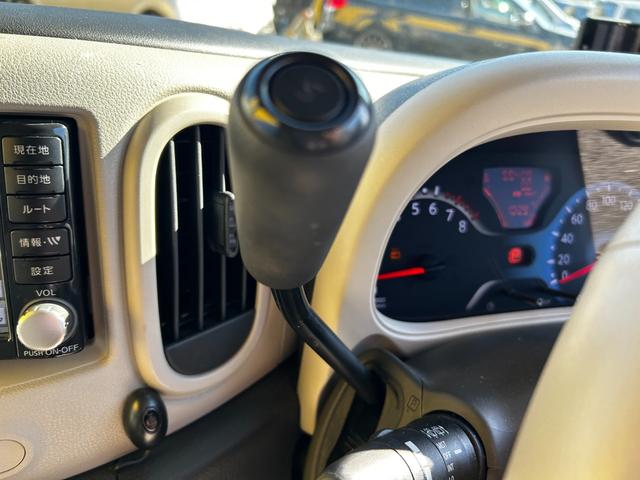 キューブ １５Ｇ　ガラスルーフ　スマートキー　Ｂｌｕｅｔｏｏｔｈ　ＨＤＤナビ　フルセグＴＶ　バックカメラ　ＥＴＣ　走行距離５５５００キロ（20枚目）