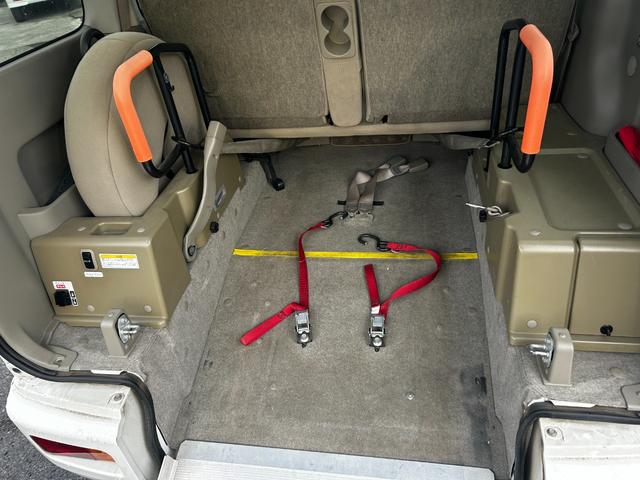 アトレーワゴン カスタムターボＲ　スローパー　福祉車両　Ｂｌｕｅｔｏｏｔｈ　ナビ　フルセグＴＶ　ＥＴＣ　バックカメラ　ドライブレコーダー　社外アルミ　走行距離７８０００キロ（36枚目）