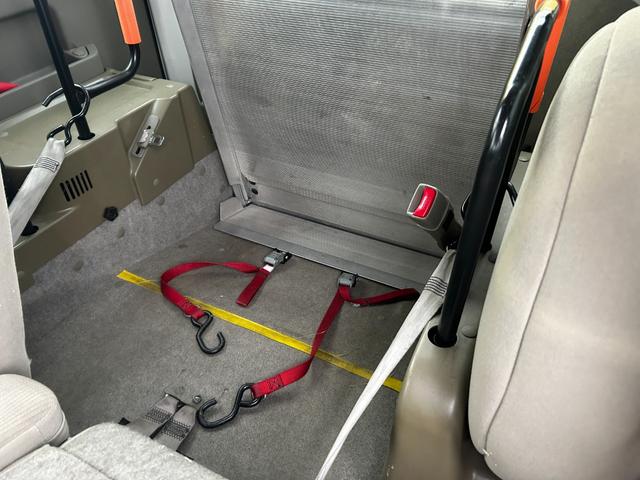 アトレーワゴン カスタムターボＲ　スローパー　福祉車両　Ｂｌｕｅｔｏｏｔｈ　ナビ　フルセグＴＶ　ＥＴＣ　バックカメラ　ドライブレコーダー　社外アルミ　走行距離７８０００キロ（43枚目）