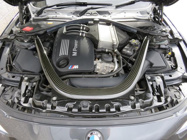 M4 M4クーペ 純正ナビ/前後ドラレコ/レッドレザーシート/KW車高調/カーボンルーフ/アイゼンマンマフラー/アクラポビッチリアディフューザー(11枚目)