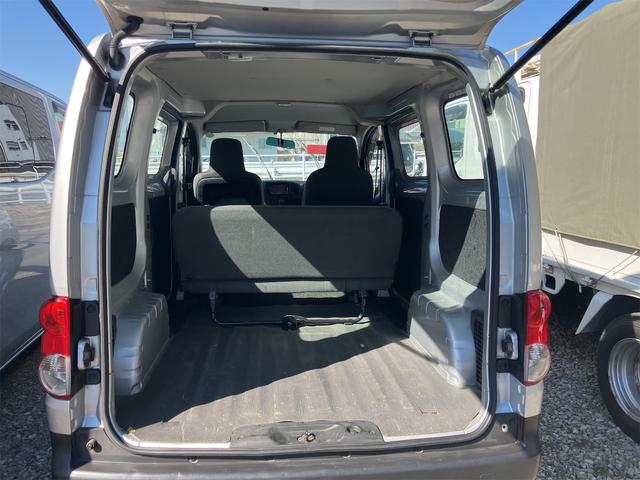 ＮＶ２００バネットバン 　ＮＶ２００　オートマ　２（５）人　ＥＴＣ　ナビ　５ドア　キーレス（31枚目）