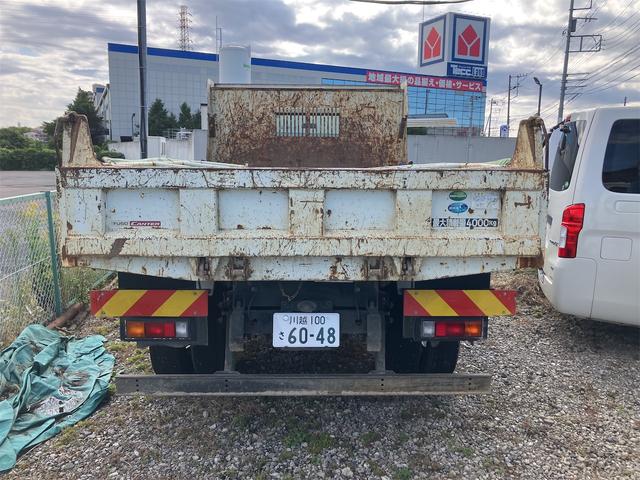 キャンター ダンプ　ＡＴ　４トンダンプ　ダブルタイヤ　フォグランプ　キーレス（3枚目）