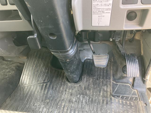 キャンター ダンプ　ＡＴ　４トンダンプ　ダブルタイヤ　フォグランプ　キーレス（24枚目）