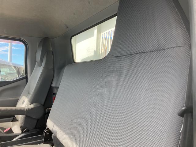 キャンター ダンプ　ＡＴ　４トンダンプ　ダブルタイヤ　フォグランプ　キーレス（25枚目）