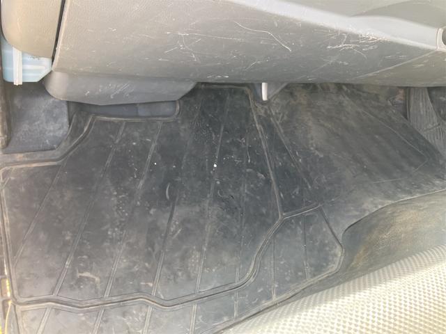 キャンター ダンプ　ＡＴ　４トンダンプ　ダブルタイヤ　フォグランプ　キーレス（27枚目）