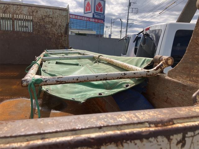 キャンター ダンプ　ＡＴ　４トンダンプ　ダブルタイヤ　フォグランプ　キーレス（32枚目）