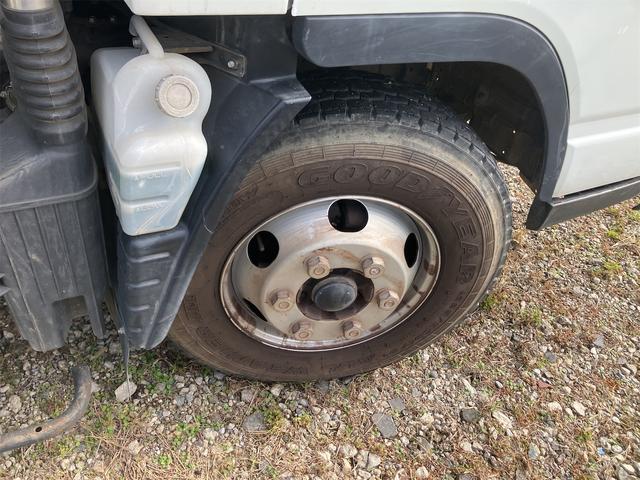 キャンター ダンプ　ＡＴ　４トンダンプ　ダブルタイヤ　フォグランプ　キーレス（35枚目）