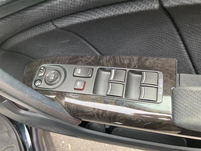 エリシオン Ｇエアロ　両側電動スライドドア　ナビ　バックカメラ　ＤＶＤ　フリップダウンモニター　ＥＴＣ（40枚目）