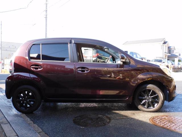 パッソ プラスハナ　純正ＳＤナビ　フルセグＴＶ　バックカメラ　Ｂｔ接続　後席フリップダウンモニター（17枚目）