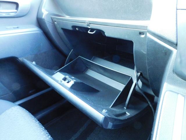 プレマシー 20CS 純正メモリーナビ フルセグTV バックカメラ Bt接続 後席フリップダウンモニター 両側パワースライドドア アイドリングストップレス車(32枚目)