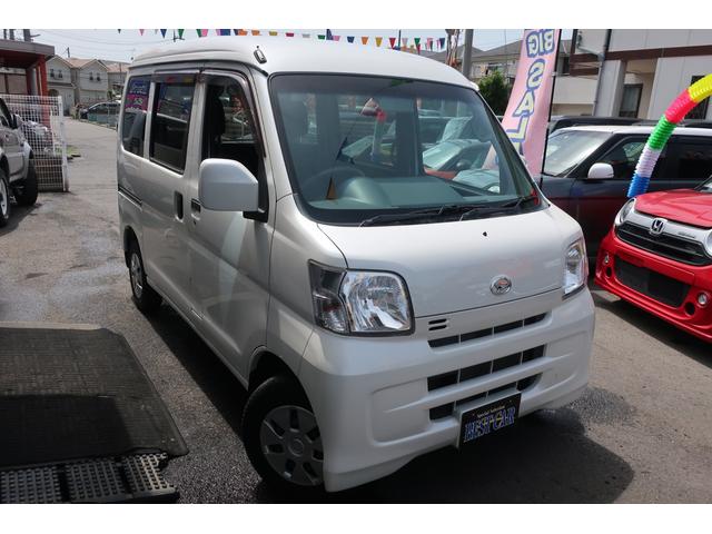 クルーズターボ 5速ミッション車 OPカラーパールホワイト 専用インテリア&ファブリックシート 純正CDステレオ&AUX キーレスエントリー 前後パワーウインドウ 電動格納ドアミラー ドアバイザー フロアマット プライバシーガラス ABS&WSRS(2枚目)