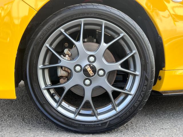 コペン ＧＲ　スポーツ　５速ＭＴ　・電動オープン　純正レカロ　純正ナビ　ＥＴＣ　ＧＲサイドスカート　オプションＨＫＳマフラー＆インパネパネル　フルセグＴＶ　ブルートゥース　ＣＤ　ＤＶＤ　シートヒーター　ＭＯＭＯステ　ＢＢＳ１６アルミ（18枚目）