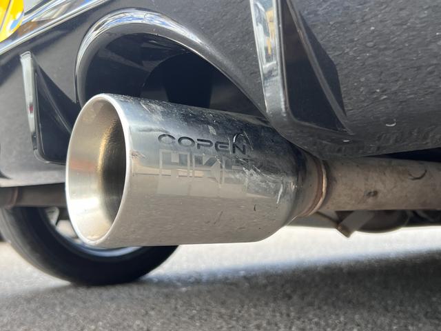 コペン ＧＲ　スポーツ　５速ＭＴ　・電動オープン　純正レカロ　純正ナビ　ＥＴＣ　ＧＲサイドスカート　オプションＨＫＳマフラー＆インパネパネル　フルセグＴＶ　ブルートゥース　ＣＤ　ＤＶＤ　シートヒーター　ＭＯＭＯステ　ＢＢＳ１６アルミ（19枚目）